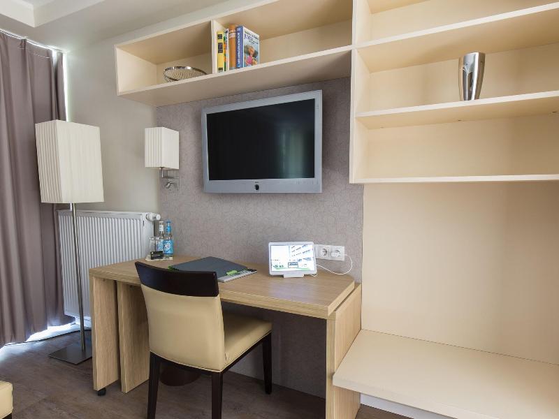 BONNOX Boardinghouse & Hotel - Genel