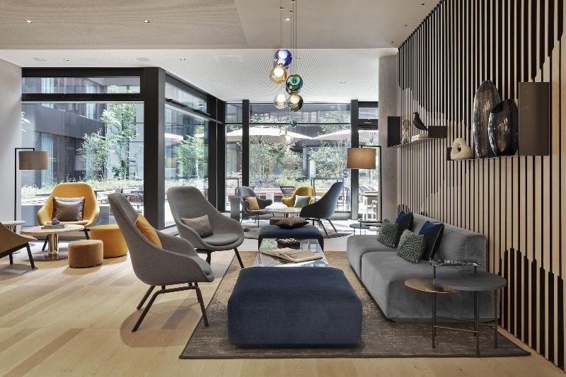 Courtyard by Marriott Freiburg - Lobi