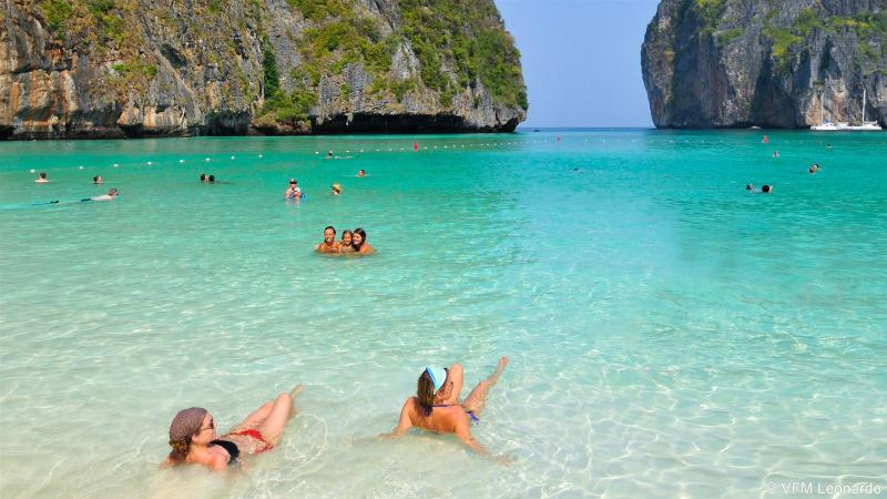 Phi Phi Holiday Resort - Plaj