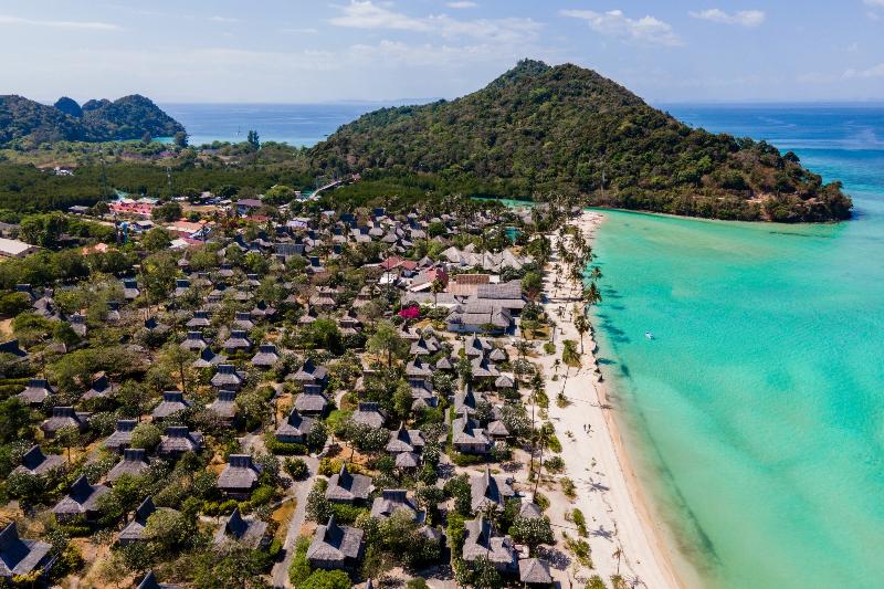 SAii Phi Phi Island Village - Plaj