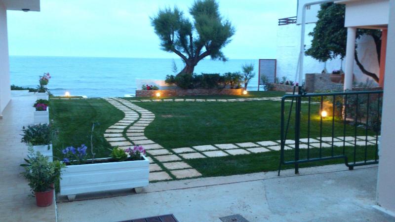 Hermes Beach Studios - Genel