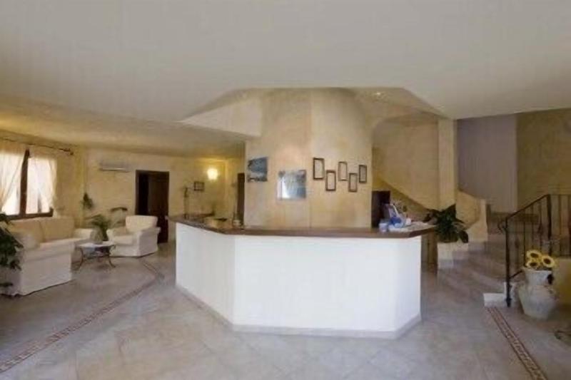 Hotel TrinitÃ  dei Corsari - Lobi