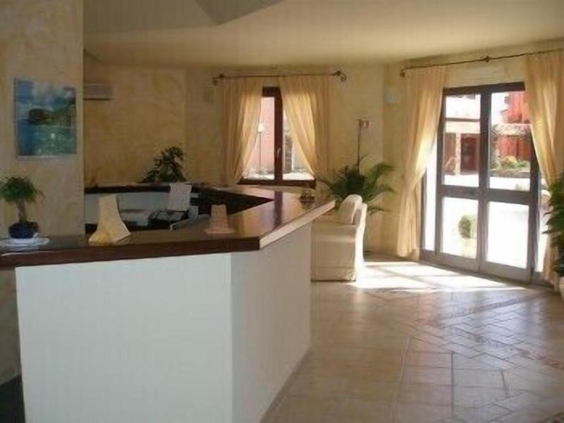 Hotel TrinitÃ  dei Corsari - Lobi