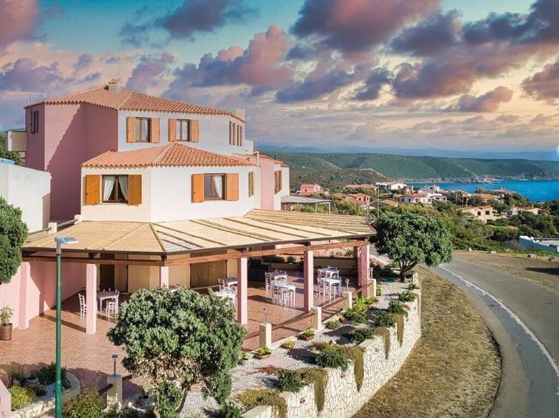 Hotel TrinitÃ  dei Corsari - Genel