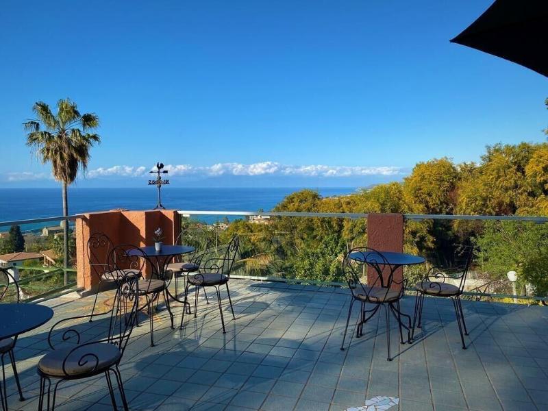 Hotel - Giardino Marchese d'Altavilla - Genel