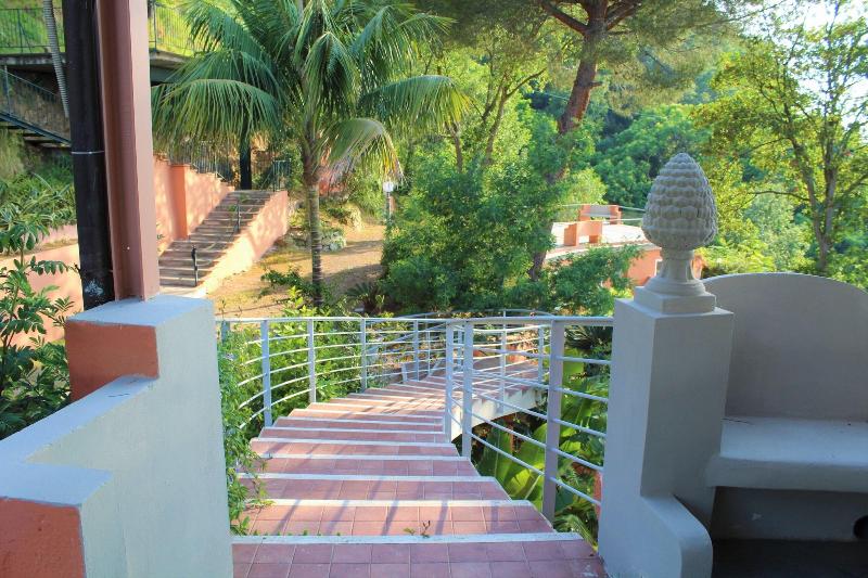 Hotel - Giardino Marchese d'Altavilla - Genel