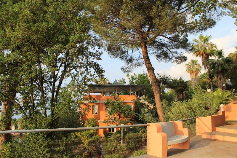 Hotel - Giardino Marchese d'Altavilla - Genel