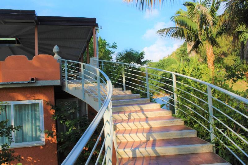 Hotel - Giardino Marchese d'Altavilla - Oda