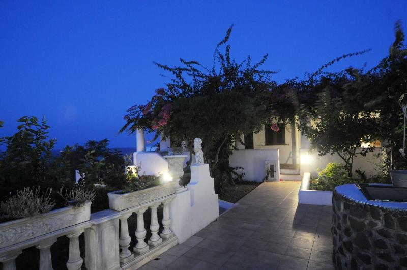 Hotel Villaggio Stromboli - Genel