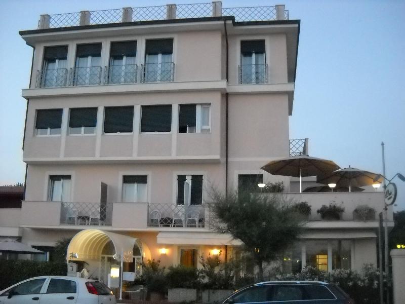 Hotel Bencista - Genel