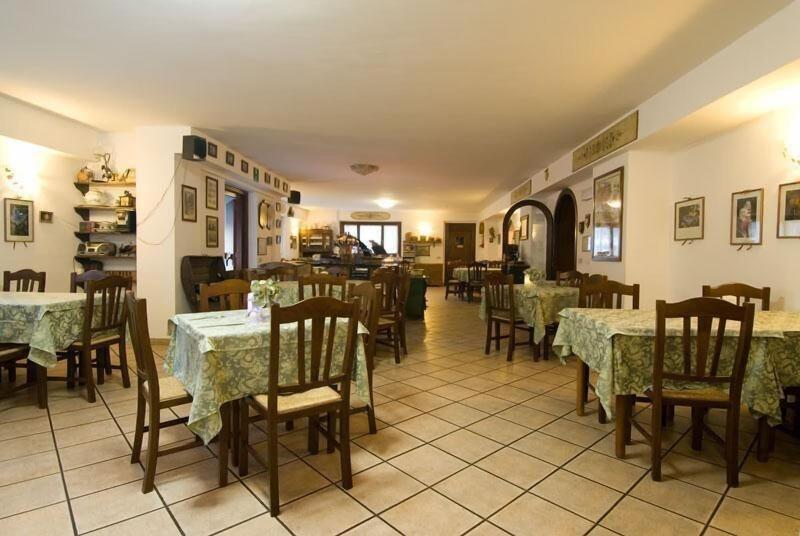 LH Albergo Paradiso - Restoran