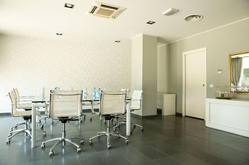 One Hotel & Restaurant - Toplantı