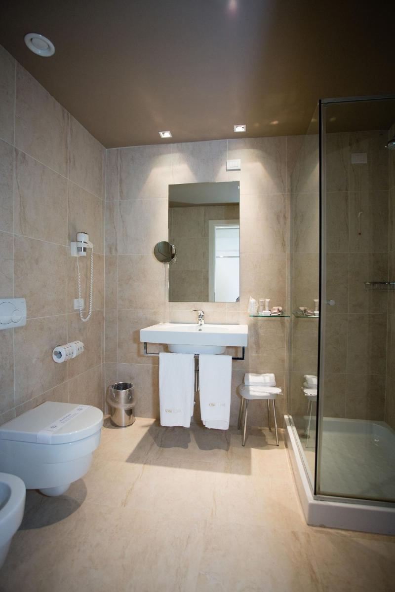One Hotel & Restaurant - Oda