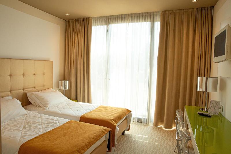 One Hotel & Restaurant - Oda
