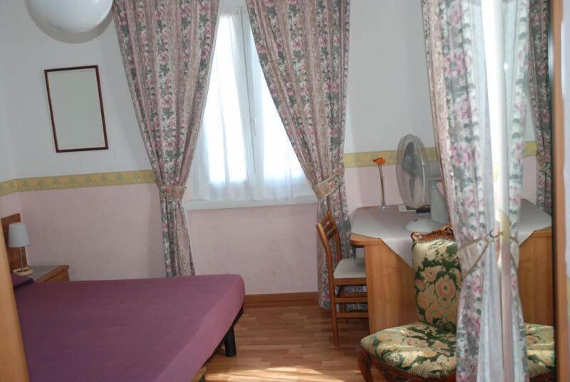 Hotel Riviera - Oda