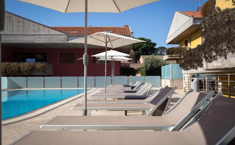 Catania Hills Residence - Havuz