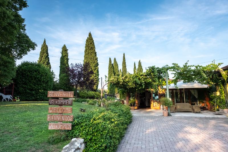 Agriturismo Corte San Mattia - Lobi