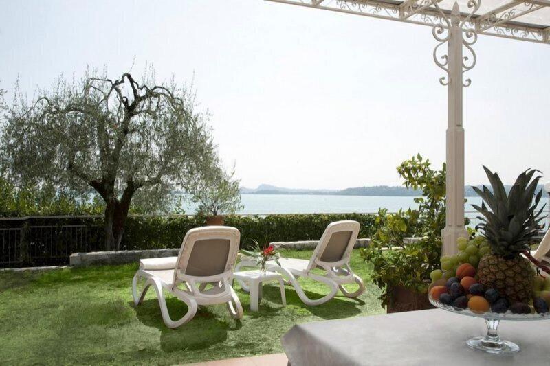 Hotel Villa Florida - Teras