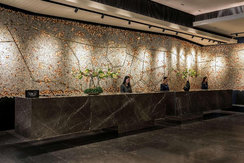 DoubleTree by Hilton Bangkok Ploenchit - Lobi