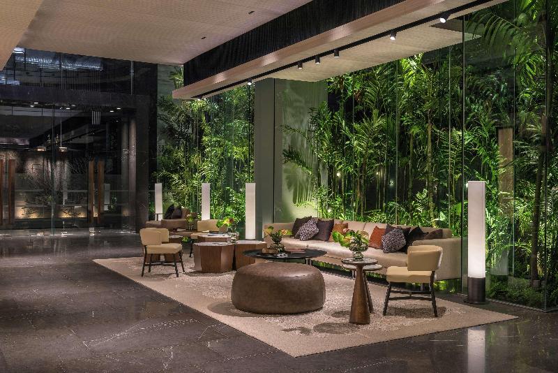 DoubleTree by Hilton Bangkok Ploenchit - Lobi