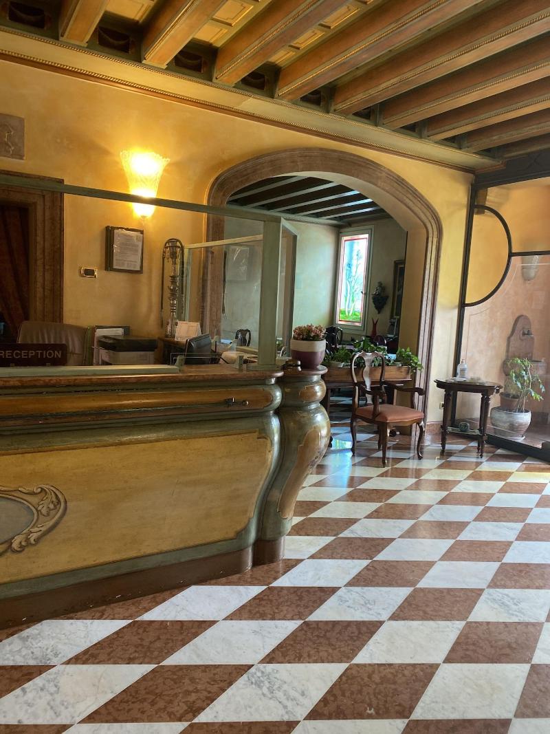 Hotel Residence Il Chiostro - Lobi