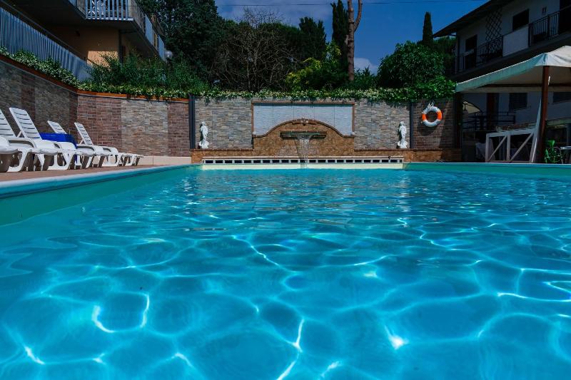 Residence al Lago - Havuz