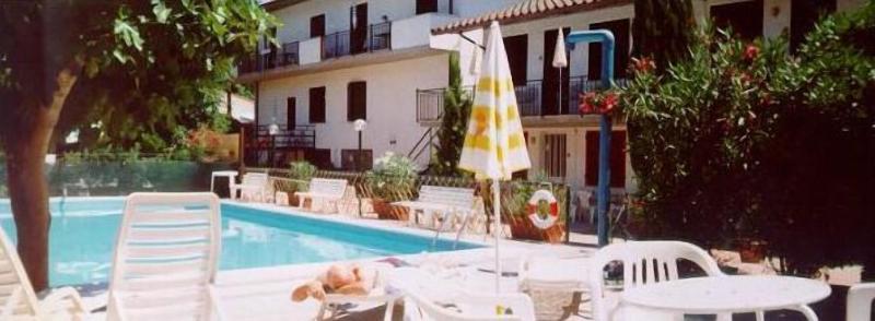 Residence al Lago - Havuz
