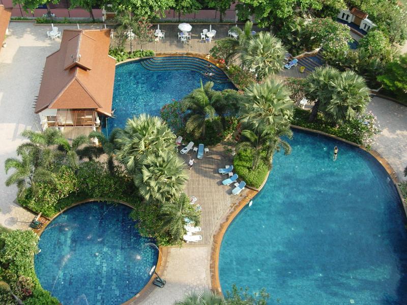 Rama Gardens Hotel Bangkok - Havuz