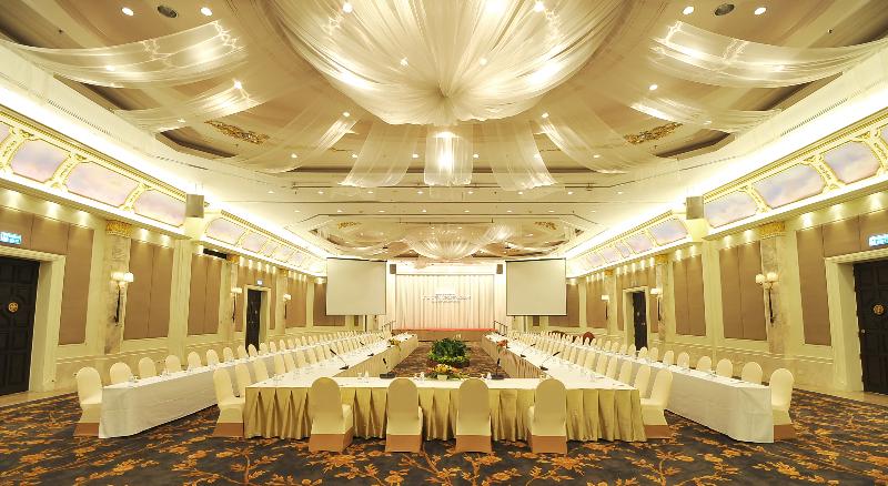 Rama Gardens Hotel Bangkok - Teras