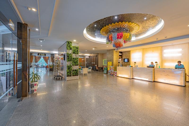 Sunbeam Hotel Pattaya - Lobi
