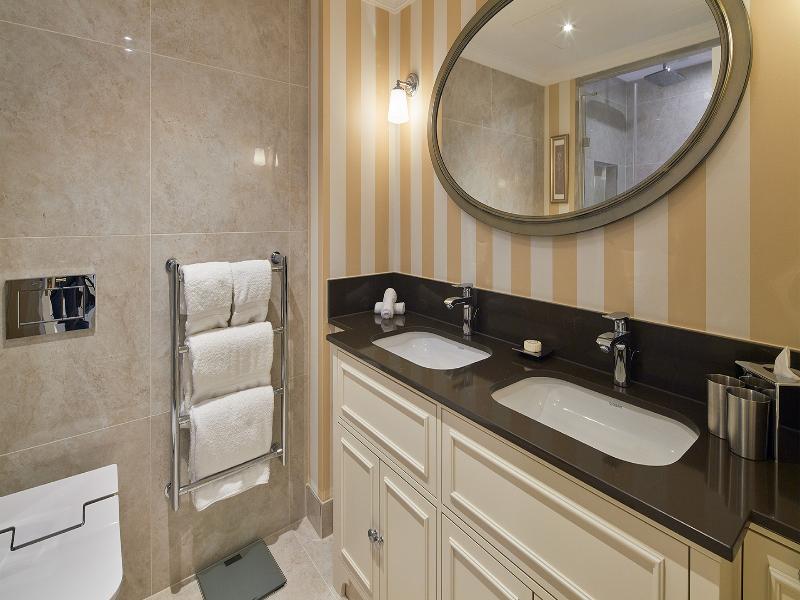 Cheval Thorney Court - Oda