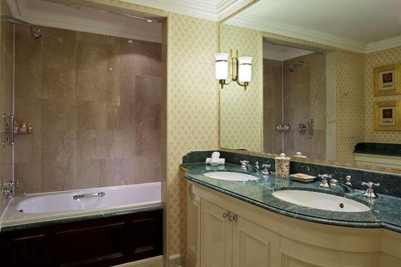 Cheval Thorney Court - Oda