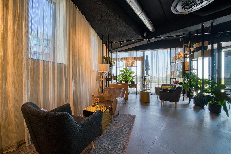Vienna House Easy by Wyndham Amsterdam Airport - Lobi