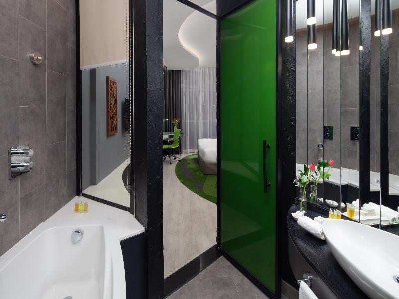 Al Khoory Sky Garden Hotel - Oda
