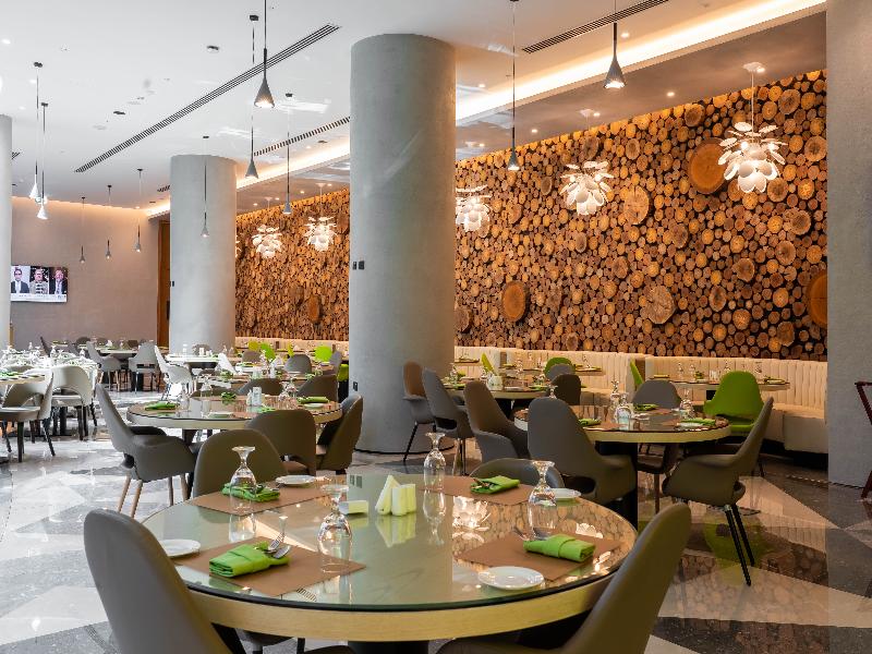 Al Khoory Sky Garden Hotel - Restoran
