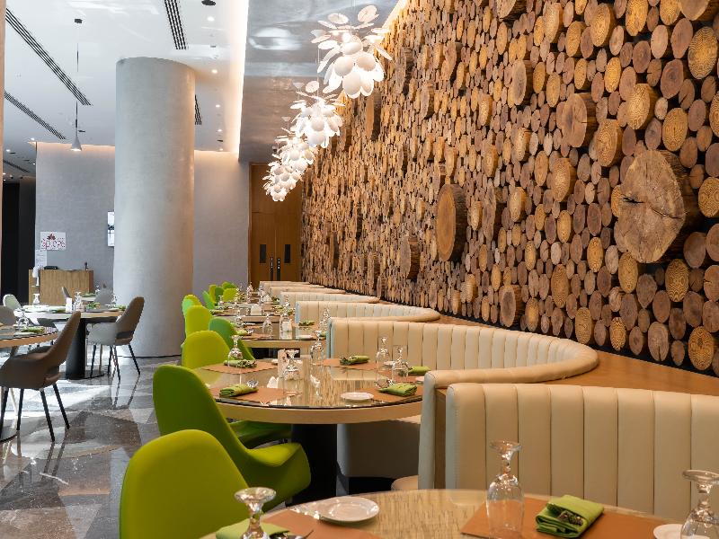 Al Khoory Sky Garden Hotel - Restoran