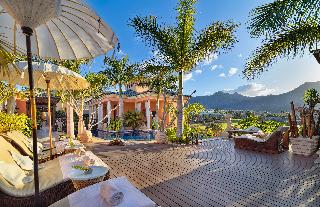 Royal Garden Villas