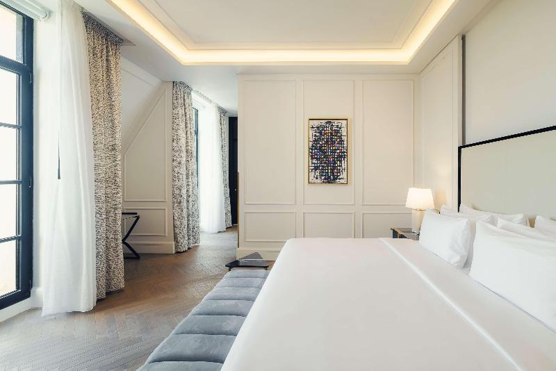 Mansard Riyadh a Radisson Collection Hotel - Oda