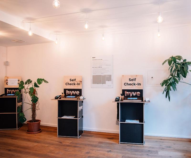 Hyve Hotel Basel - Lobi