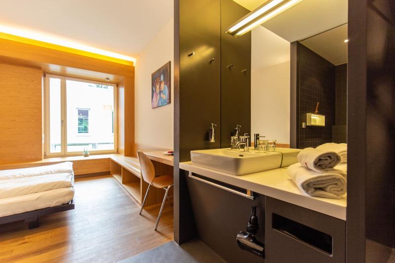 Hyve Hotel Basel - Oda