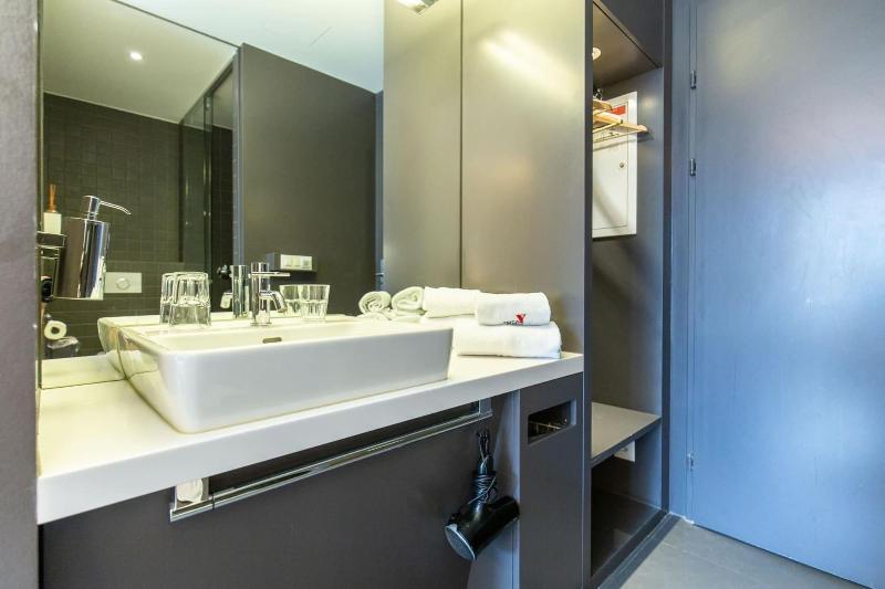 Hyve Hotel Basel - Oda