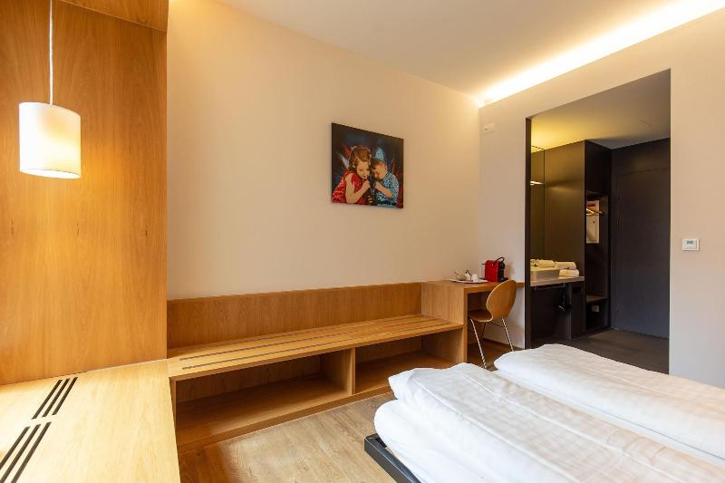 Hyve Hotel Basel - Oda