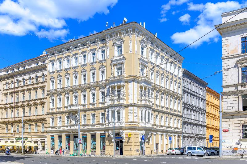 Royal Prague City Apartments - Genel