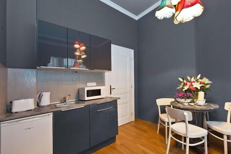 Royal Prague City Apartments - Oda