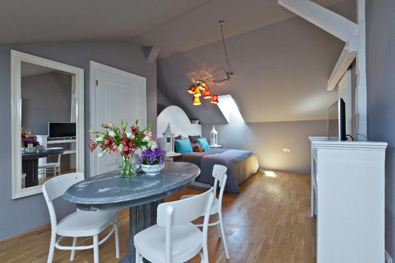 Royal Prague City Apartments - Oda