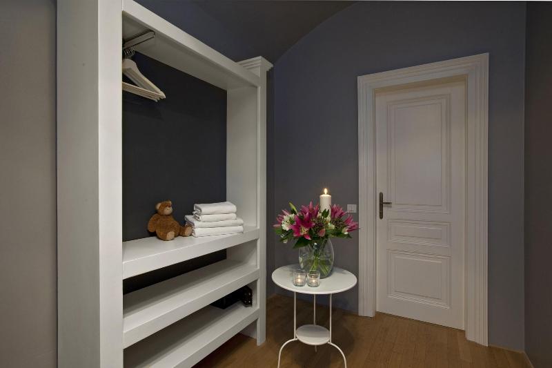 Royal Prague City Apartments - Oda