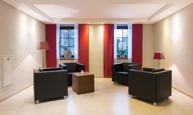 Hotel PfÃ¤lzer Wald - Lobi