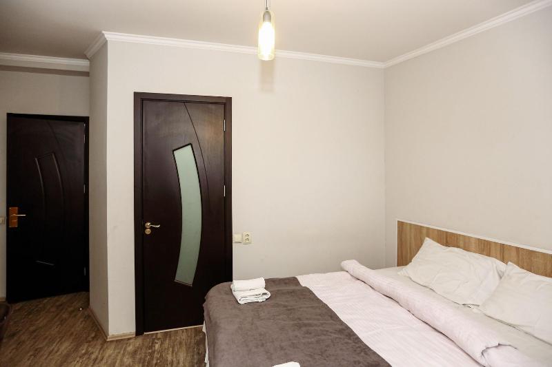Rustaveli 36 Hotel - Oda