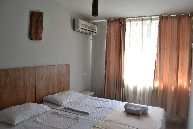 Rustaveli 36 Hotel - Oda
