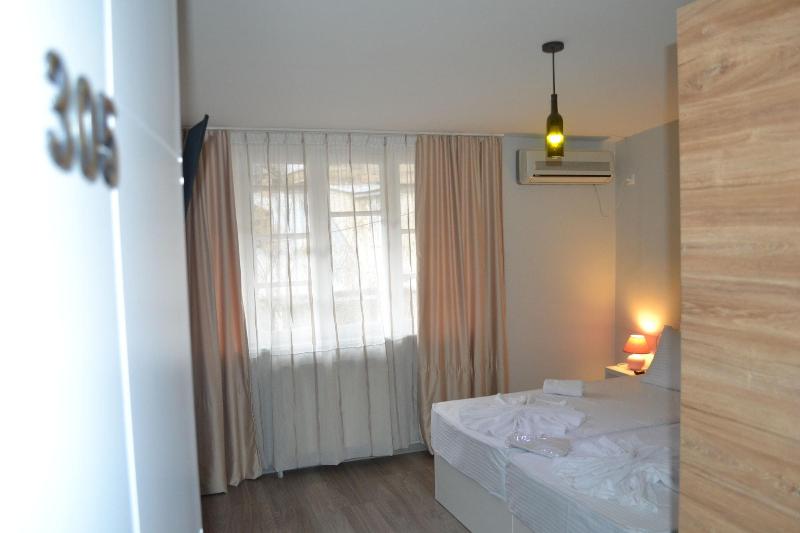 Rustaveli 36 Hotel - Oda